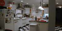 RETRO KITCHEN